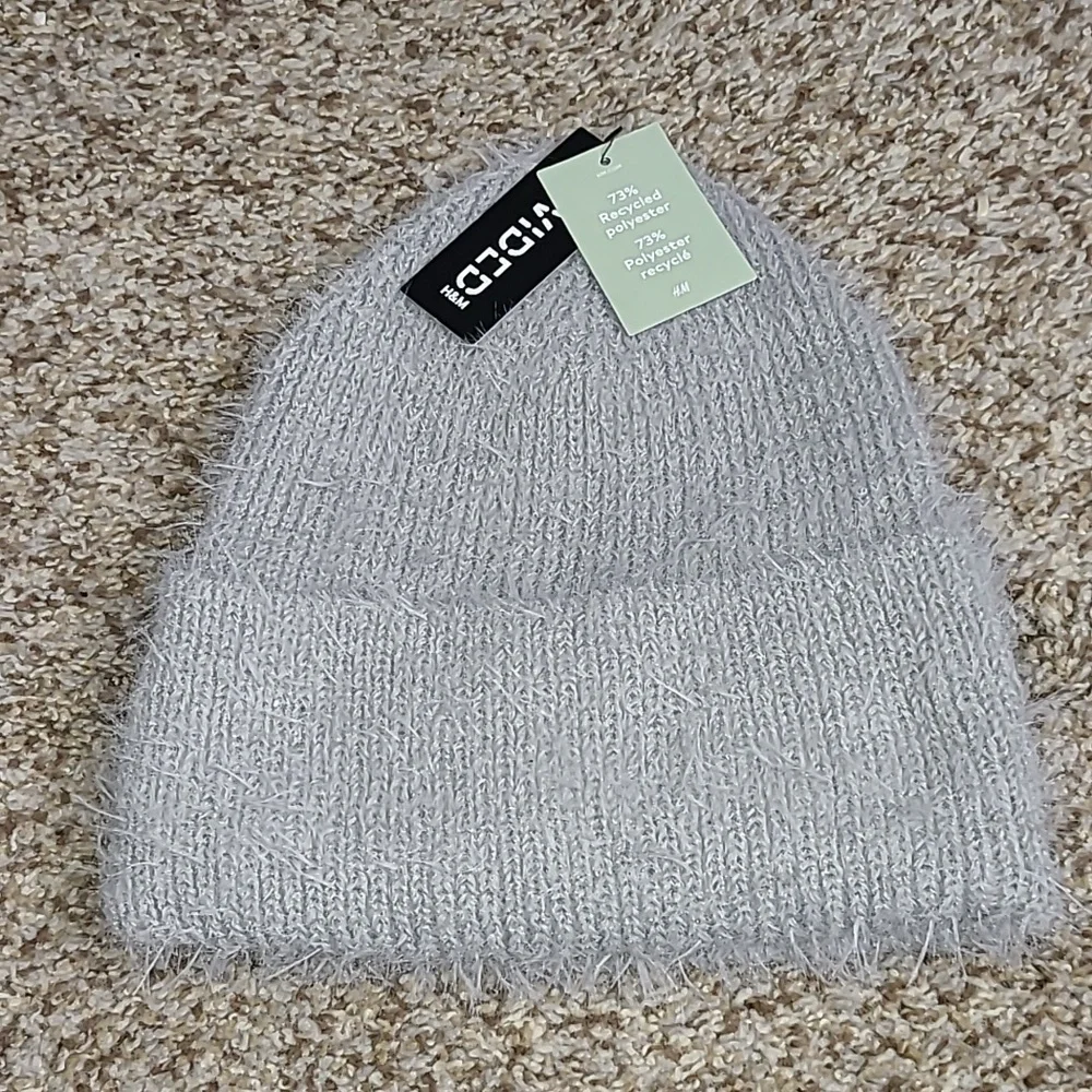 H&M Light Gray Fuzzy Knit Beanie